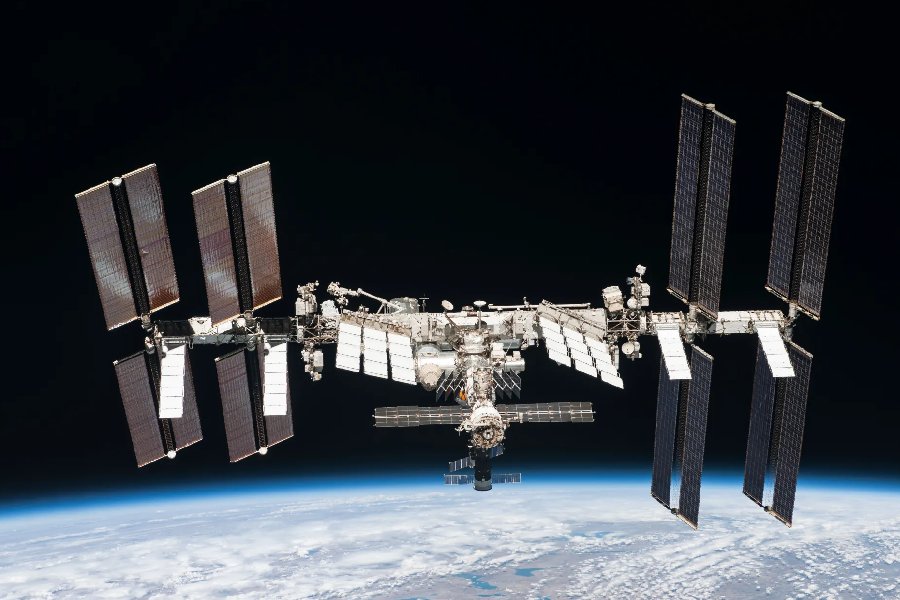 Components and Facilities of the ISS